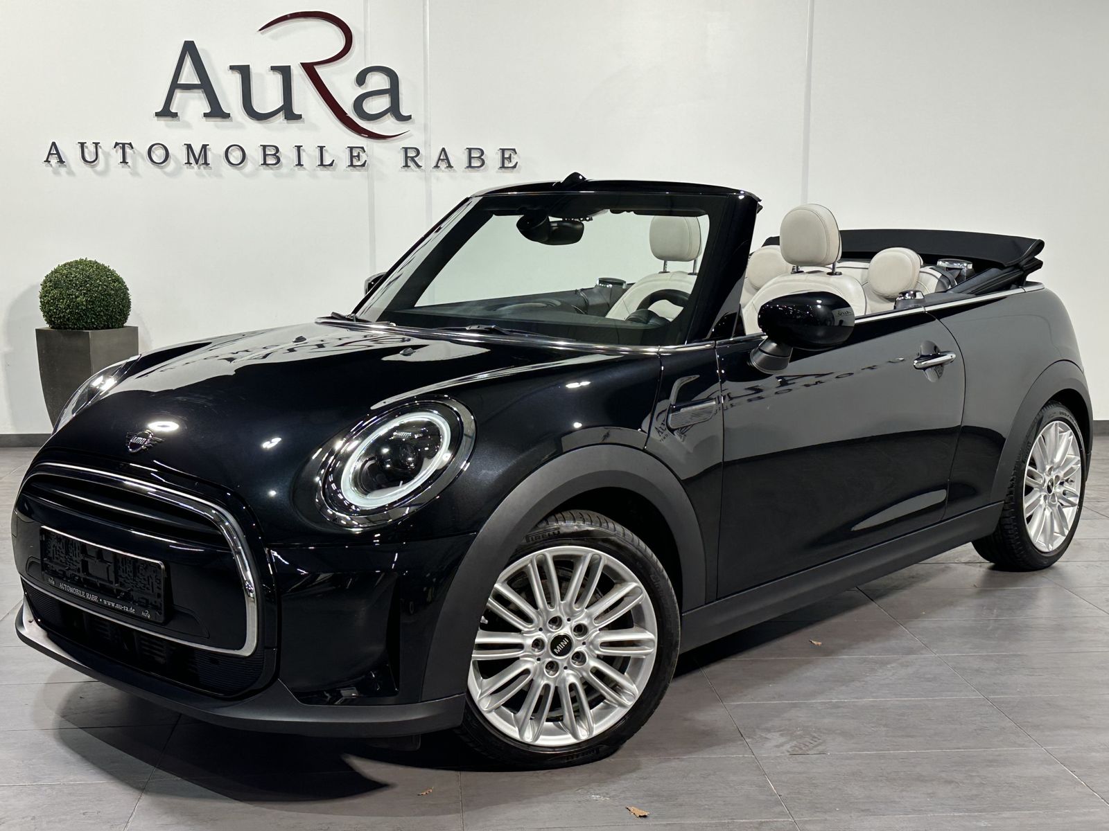 MINI Cooper Cabrio / 100 kW / 136 PS