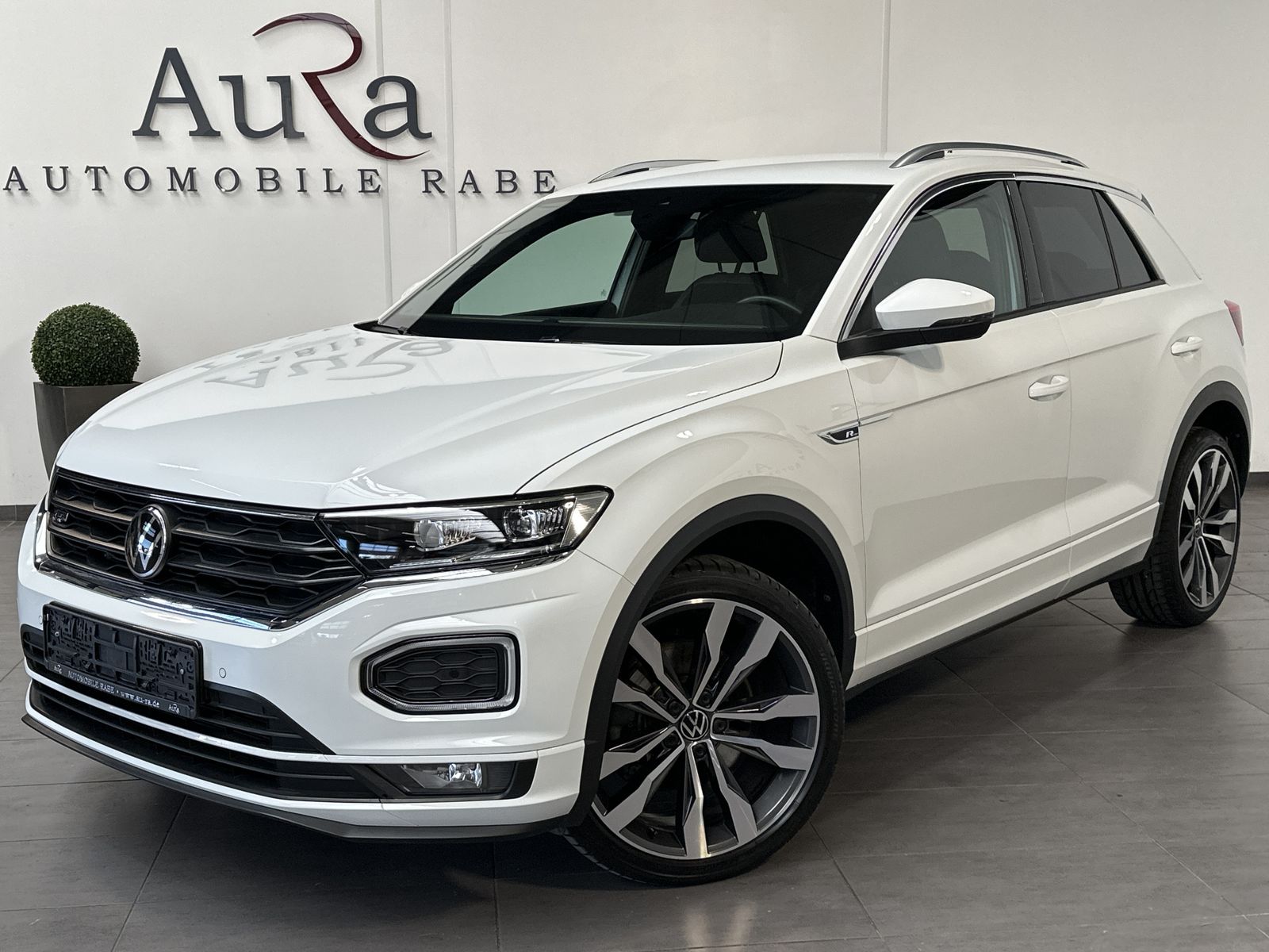 Volkswagen T-Roc 2.0 TSI DSG R-Line  / 140 kW 