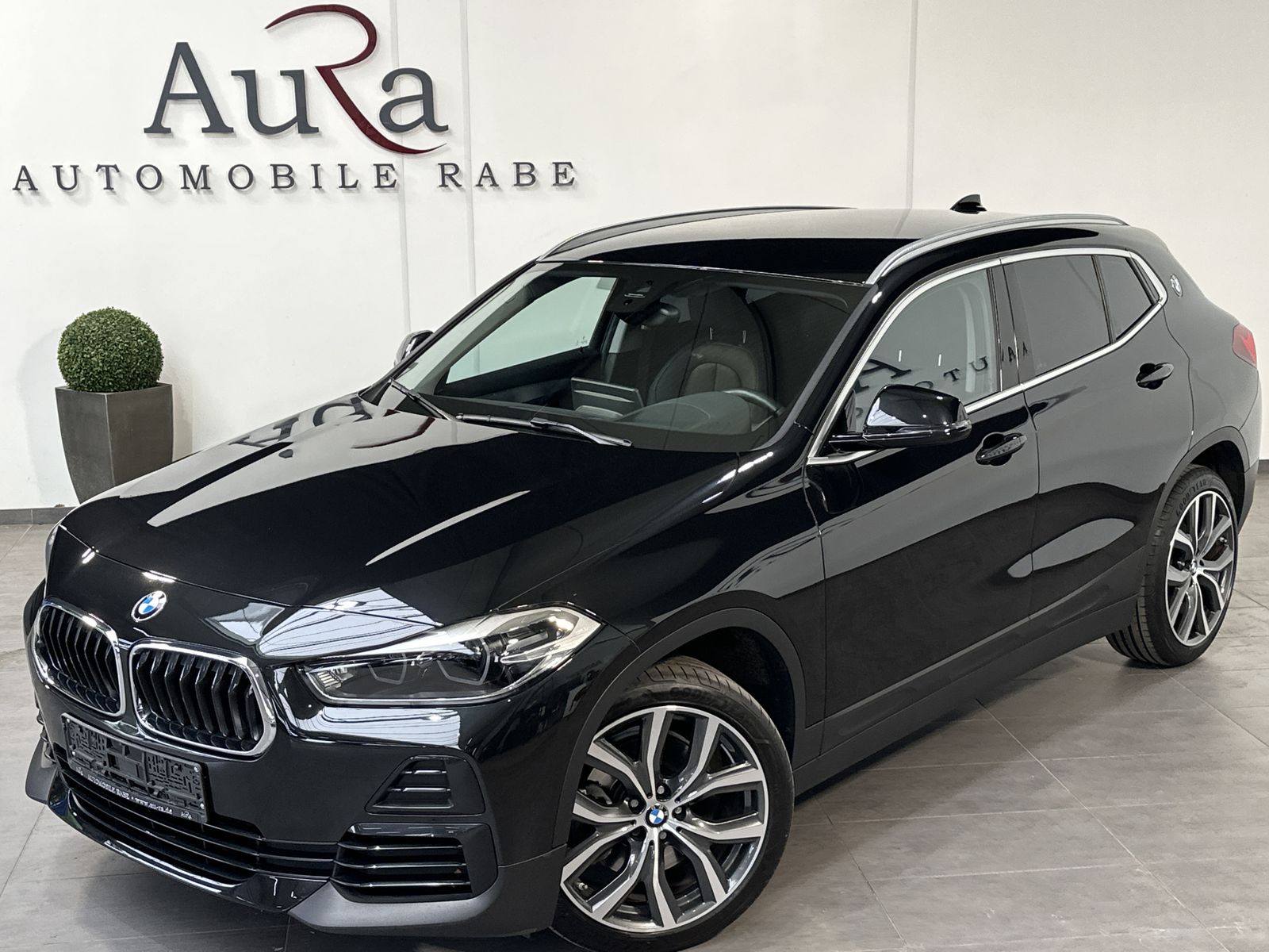 BMW X2 sDrive20d Advantage  / 140 kW 