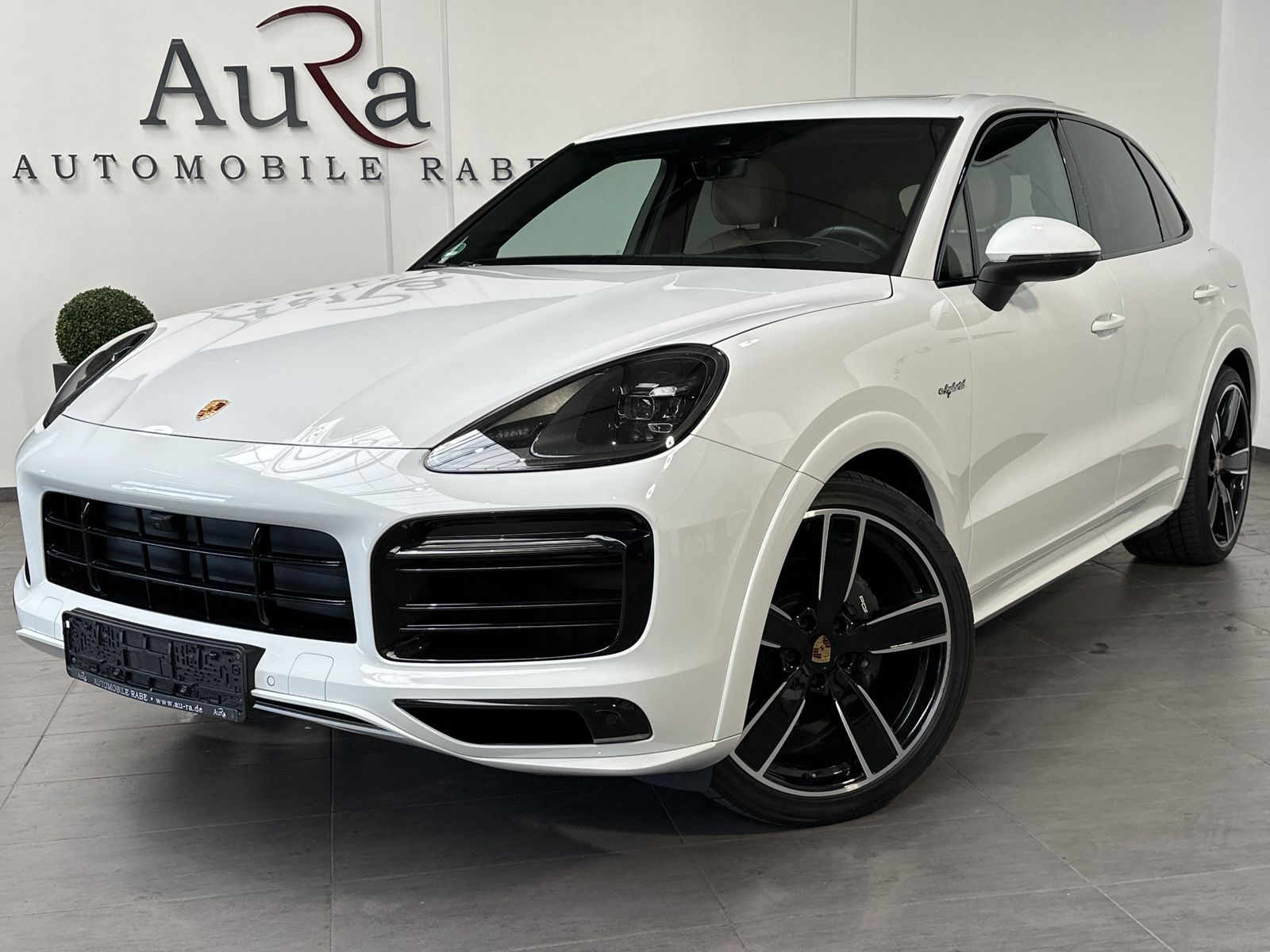 Porsche Cayenne Sport-Design / 